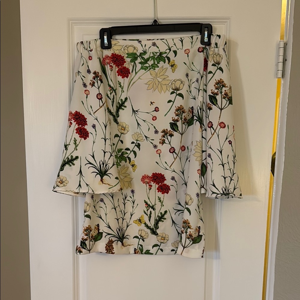 DO+BE Floral Off-Shoulder Top